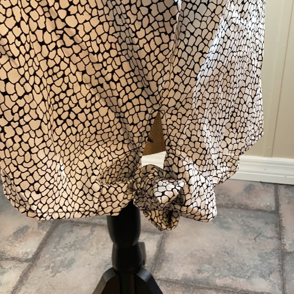 Michael Kors top - Picture 4 of 6